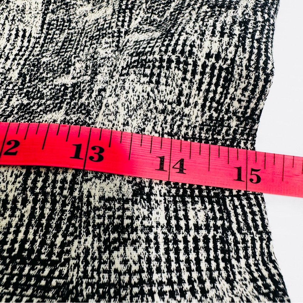 MM. Lafleur The Aditi Crackle V Neck Dress Size 6 - Picture 11 of 12